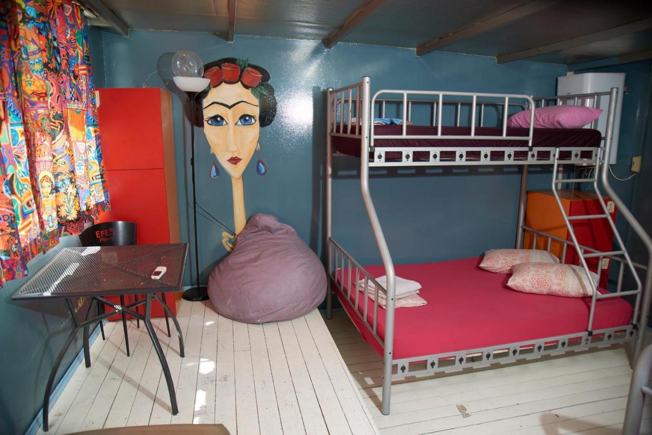 Chillout Lya Hostel & Lounge Istanbul Exterior photo