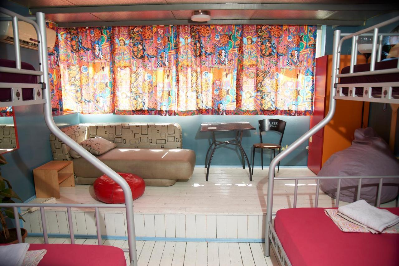 Chillout Lya Hostel & Lounge Istanbul Exterior photo